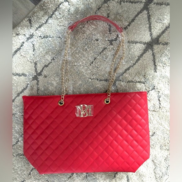 BADGLEY MISCHKA quilted purse red NWT 17” x 10” - Picture 3 of 11